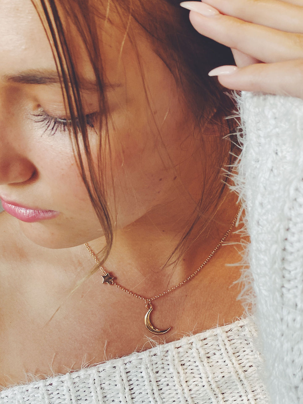 Küçük resim: New Moon Necklace