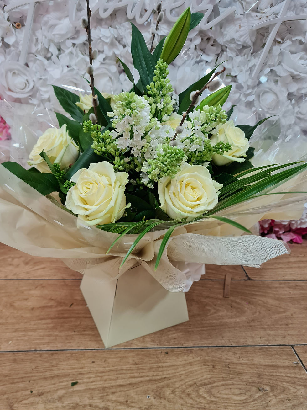 Thumbnail: 6 WHITE/CREAM ROSES WITH LILY FESTIVE