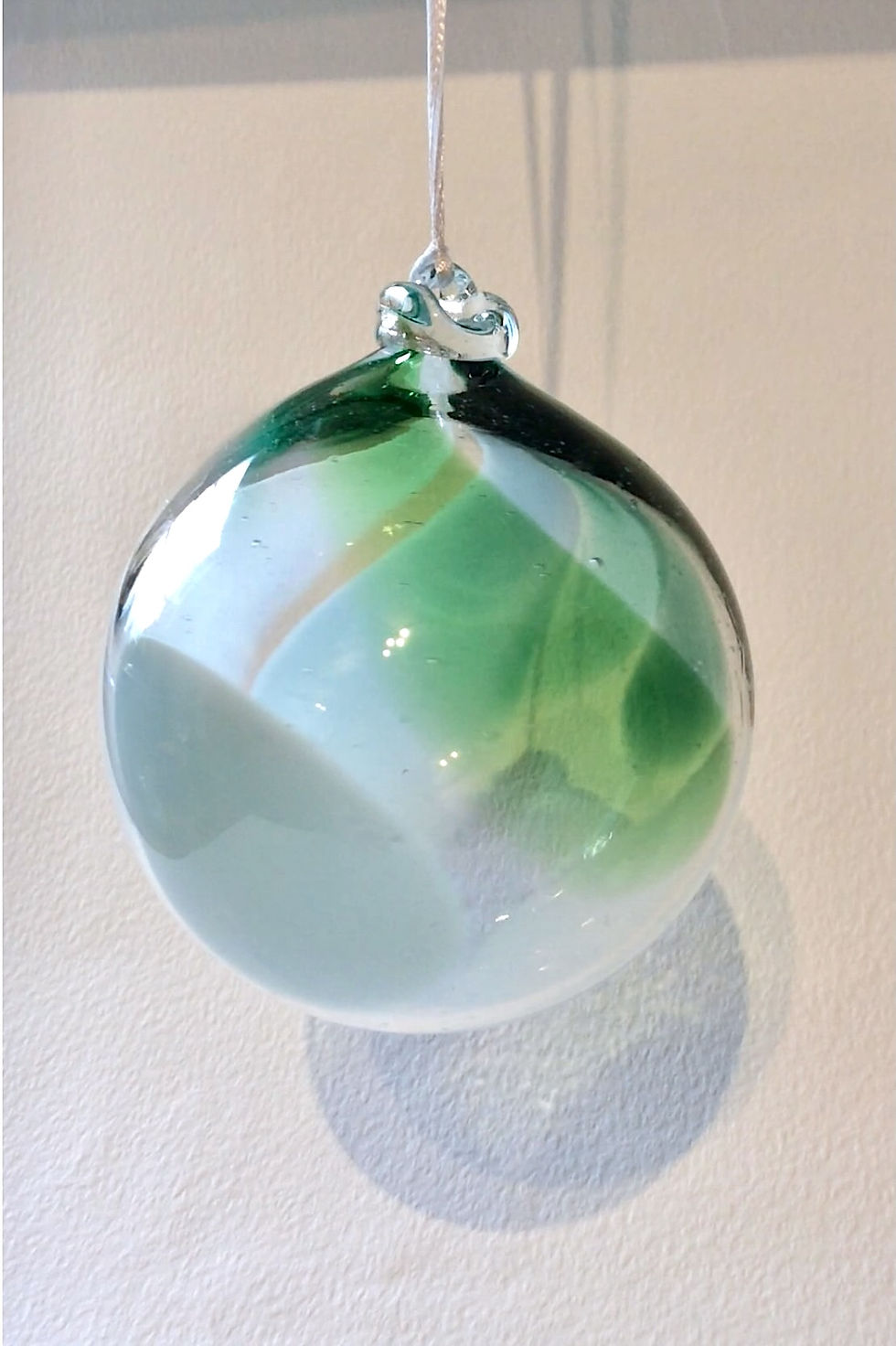 Green White Palest Blue bauble 9cm