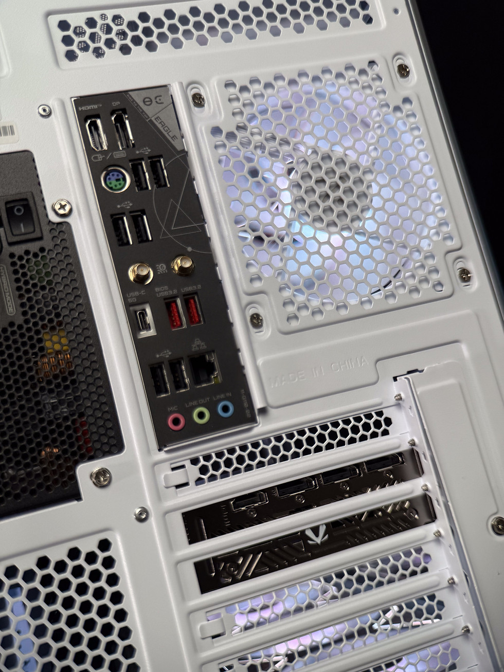 Thumbnail: Ryzen 7 7800X 3D RTX 5070 WHITE