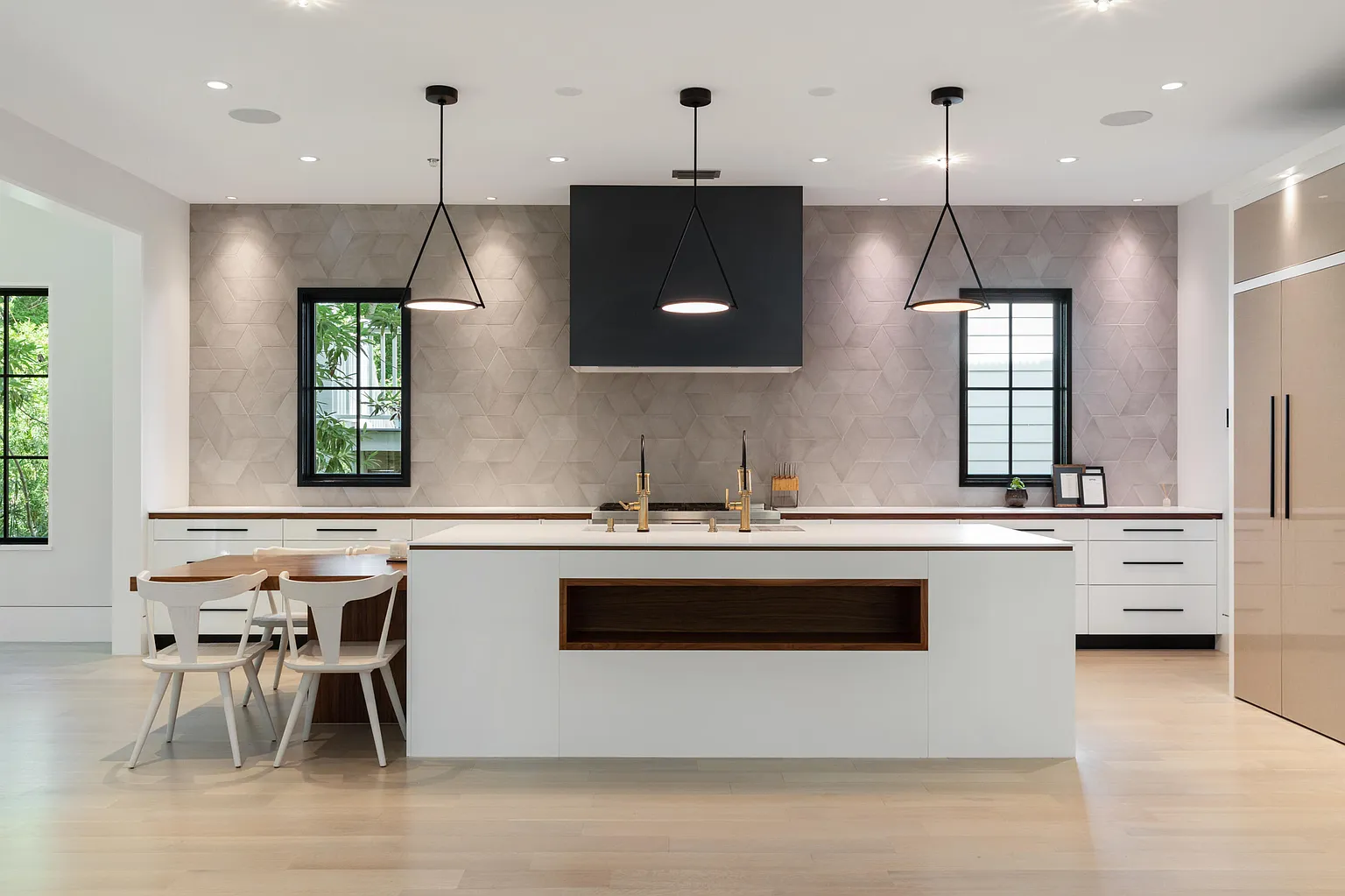 kitchen 2.webp