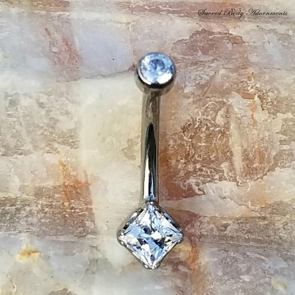 Thumbnail: Princess Cut Navel Curve