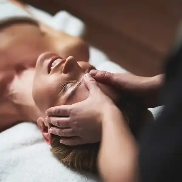 Client receiving signature Japanese meridian facial