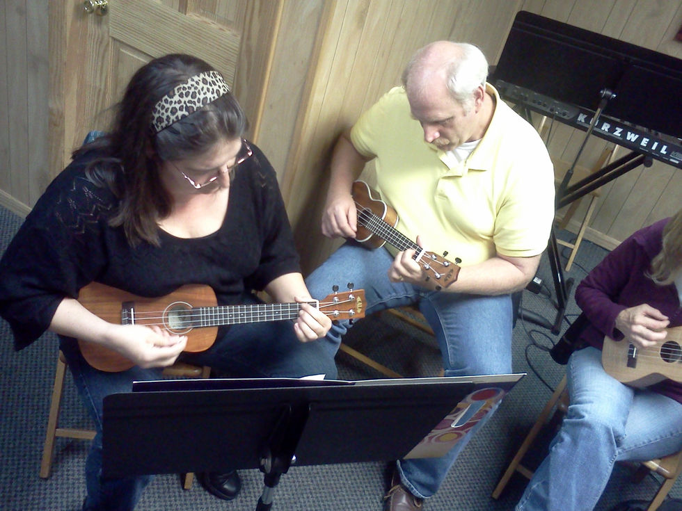 Ukulele Group6 2012.jpg