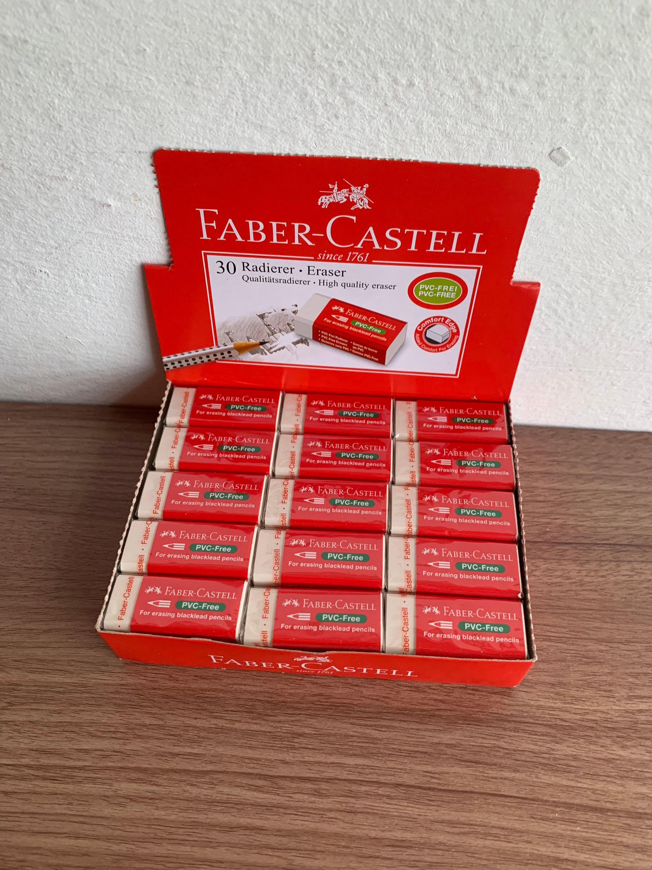 Goma Faber Castell chica