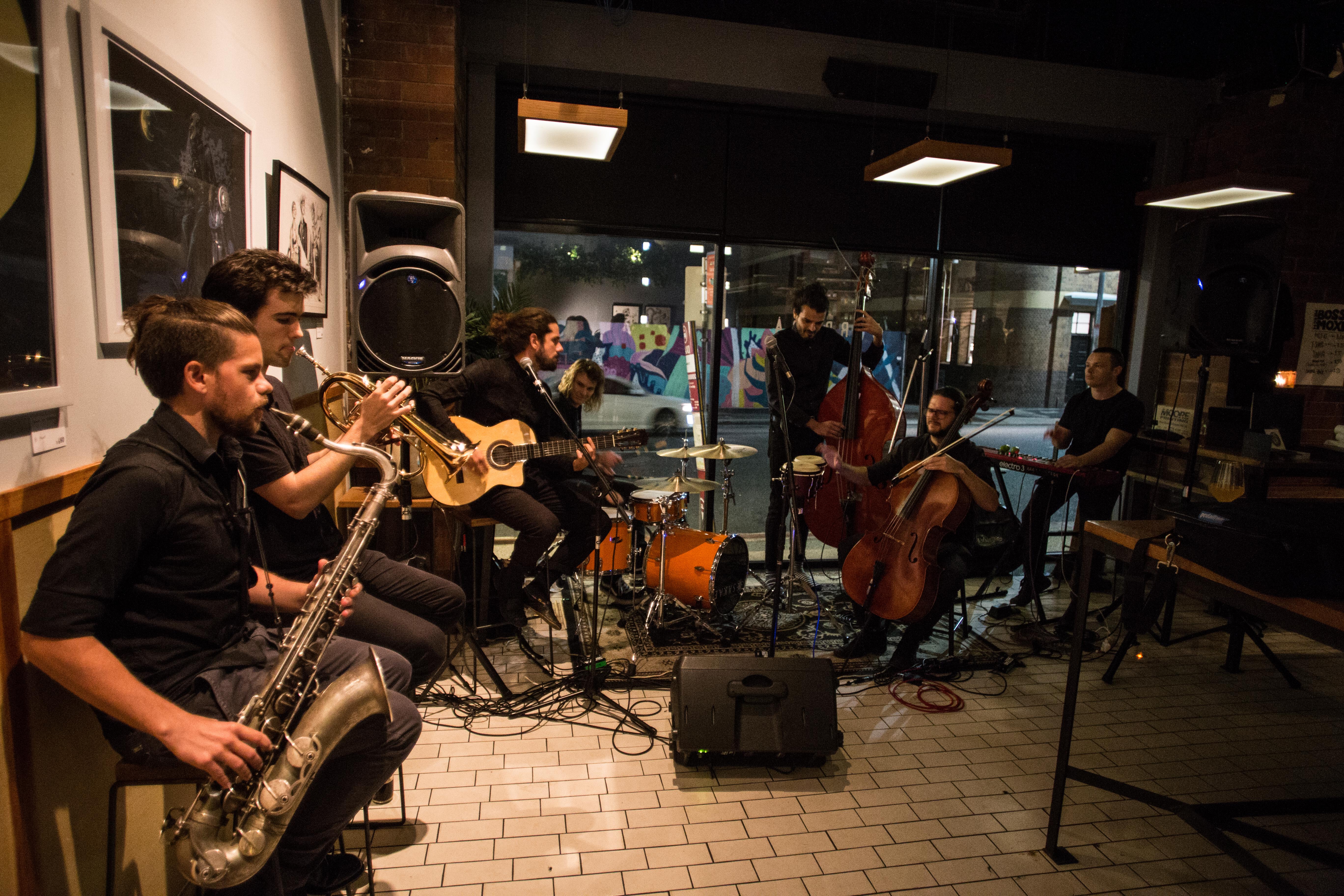 Boss Moxi Septet @ Barbara