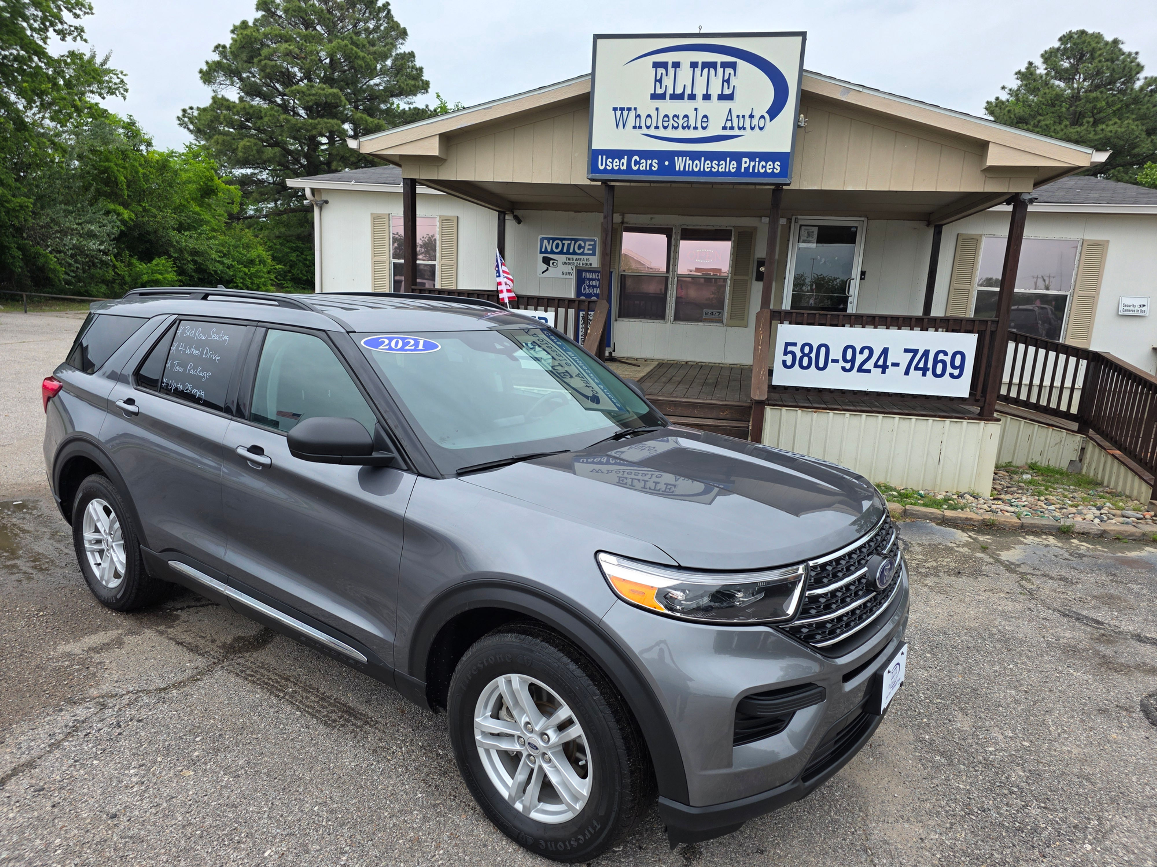 2021 Ford Explorer XLT 4WD