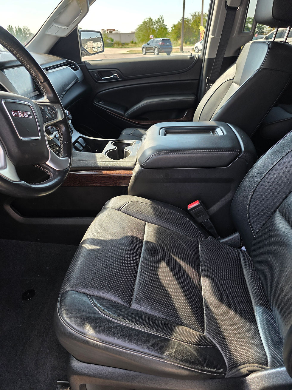 Thumbnail: 2019 GMC Yukon XL SLT 4x4