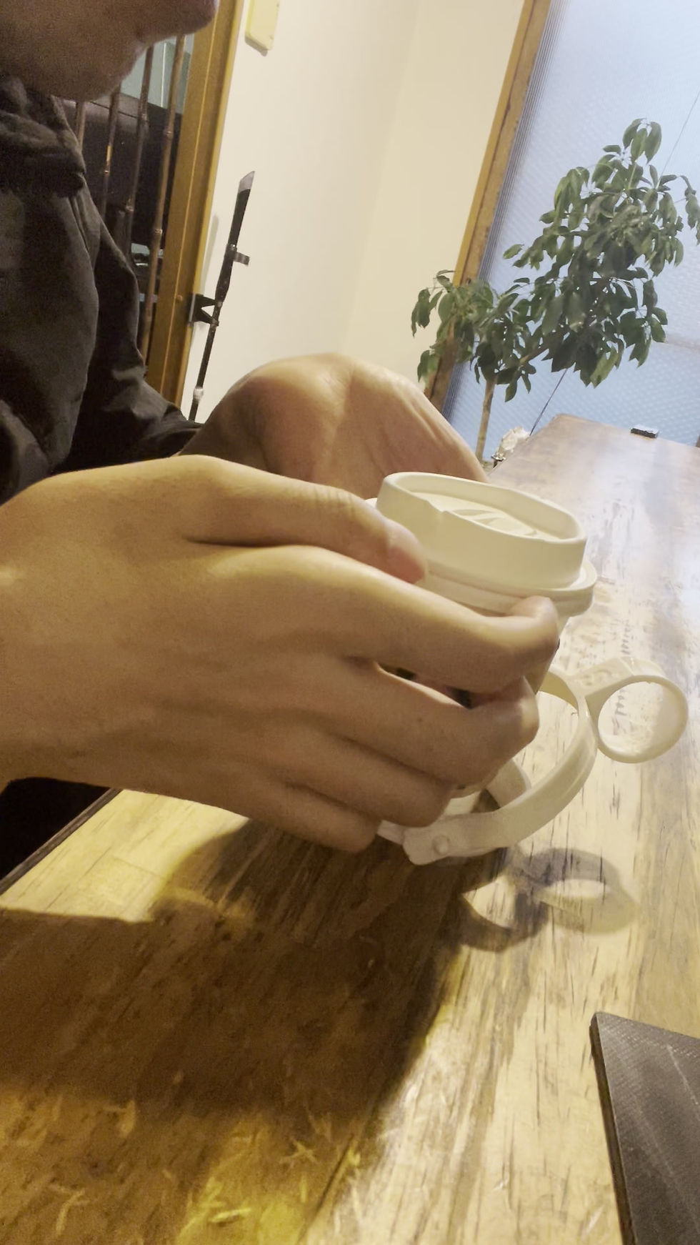 サムネイル： ONE HAND COFFEE