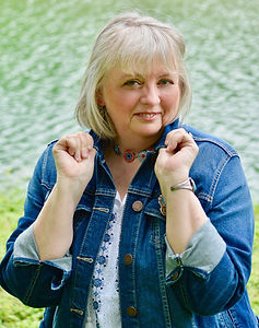 Teri Hurley, Travel Agent