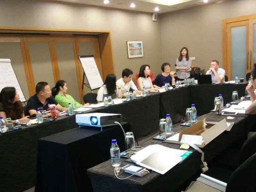 Yepyeni Çözümler Altında Uzman Personel Eğitim