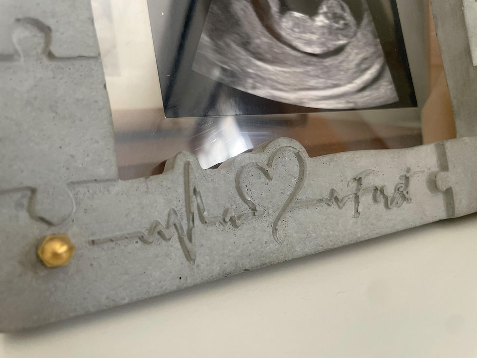 Thumbnail: FirstMoments 水泥相架