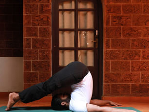 Insight Into Asanas : Vajrasana - Traditional Approach ( s1:e1 )