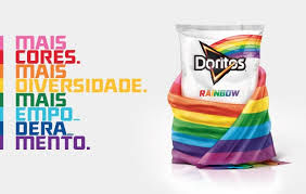 Campanha da Doritos ajuda ONGs LGBTQIA+ através de beijos