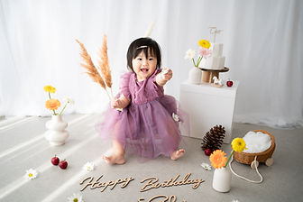 アニバーサリーフォトを撮影する1歳