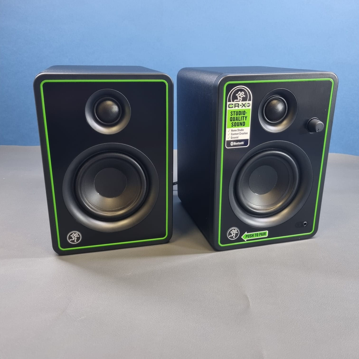 Monitores de audio Mackie CR4-XBT