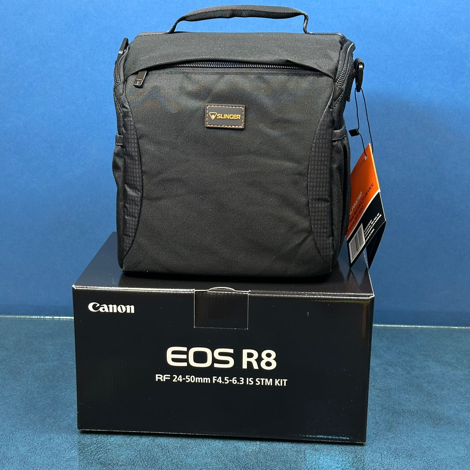 Canon EOS R8 + lente RF 24-50mm f/4.5-6.3 IS STM + kit de accesorios