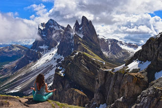 Ambre Surya Yoga - Classes - Yoga - Private Classes - Vinyasa - Ashtanga - Stretching - Geneva