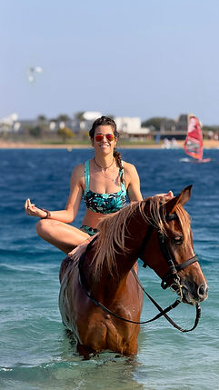 Ambre Surya Yoga - Retraite Femmes & Yoga à Dahab | Mer Rouge & Désert | 7 jours