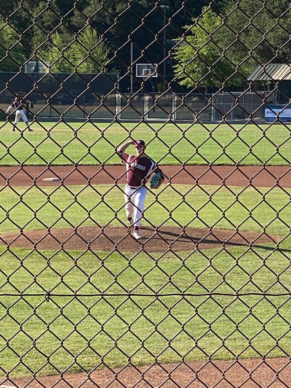 Packers Offense Rally Behind Rennard's Fantastic Start, Defeat Cross County Rival Sonoma