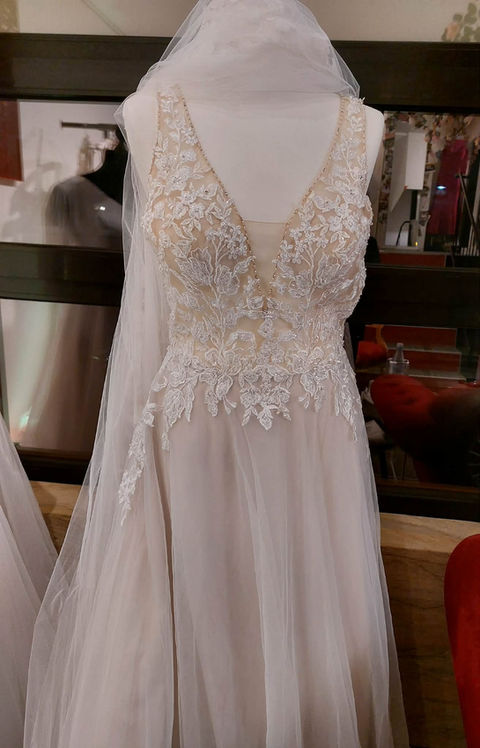 Leichte Brautkleider