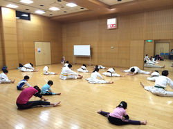 ストレッチで柔軟に！