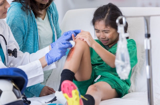 Petits bobos, grands réflexes : prévenir les accidents et agir en cas d’urgence
