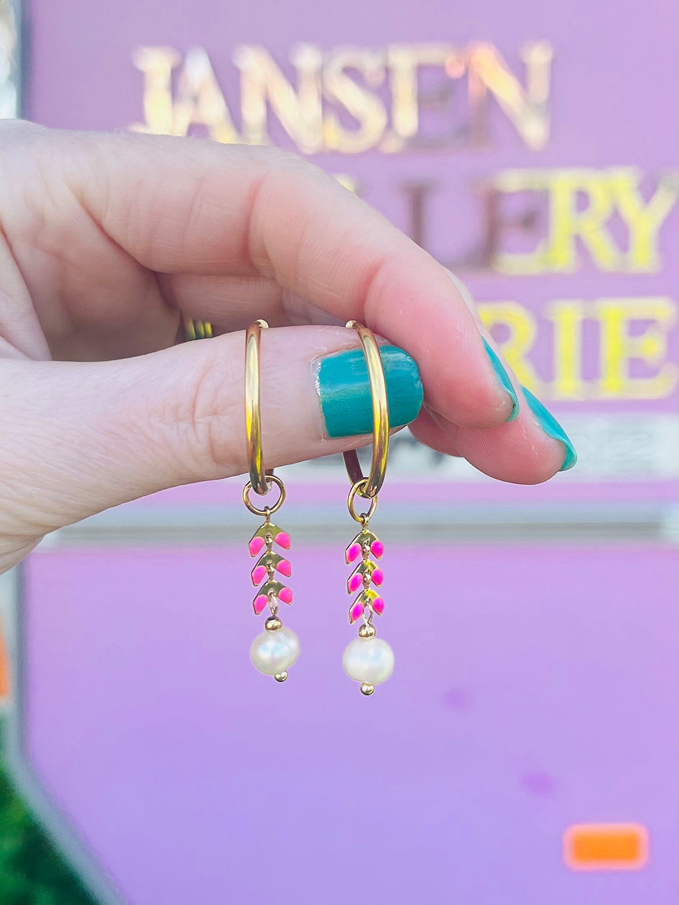 Thumbnail: Pearl Spark Hoops 