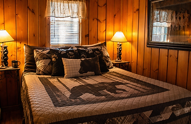 Yellowstone Cabin Queen Bed