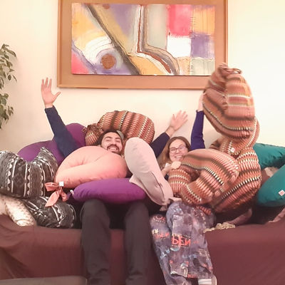 cojines maca y dani.jpeg