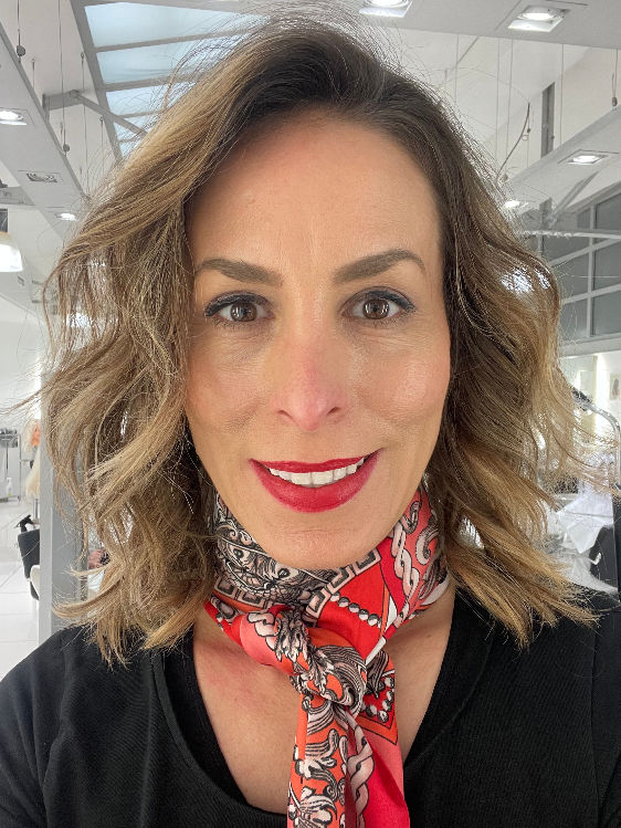 ana secani visagismo