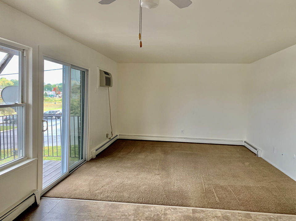 Crestwood Living Room