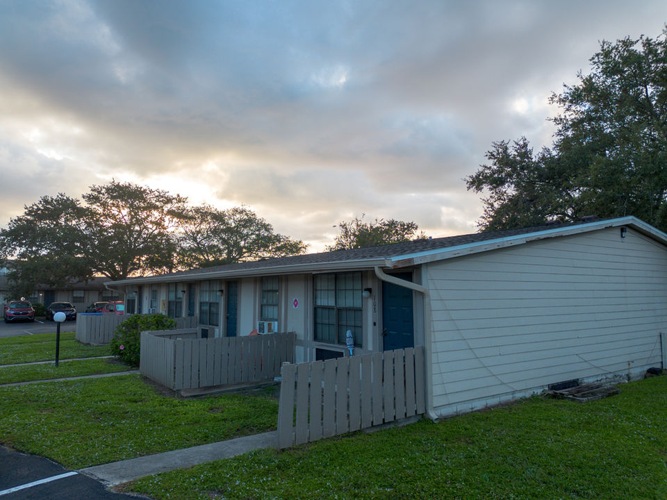 Front view of Pinellas Pines with stylish design and inviting curb appeal.