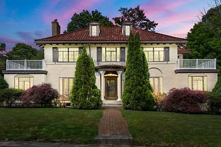 professional twilight photograph of massachusetts manor