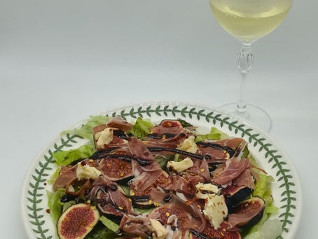 Autumn Fig salad with Parma Ham, Goat's Cheese and a Balsamic glaze