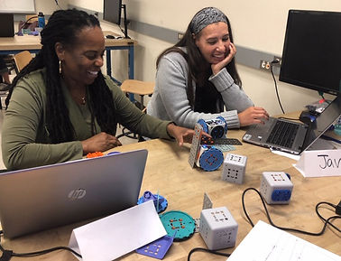 TwoWomenC-STEMWorkshop20191208_cropped.j