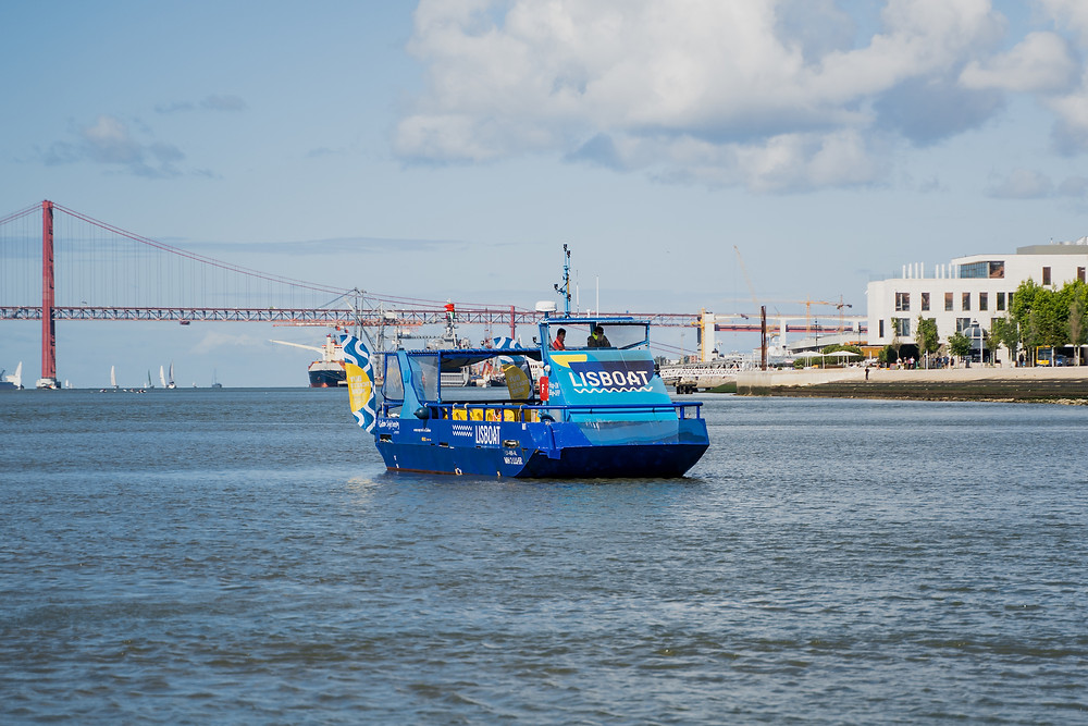 passeio barco crianças Lisboa