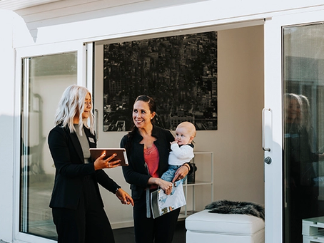 What Experts Are Saying About the 2023 Housing Market