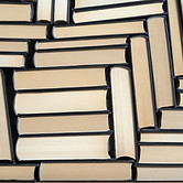 Livros empilhados