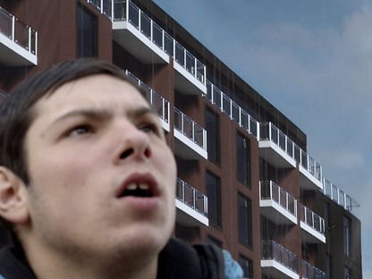 kazarmy-1.00_18_12_17.Still021.jpg