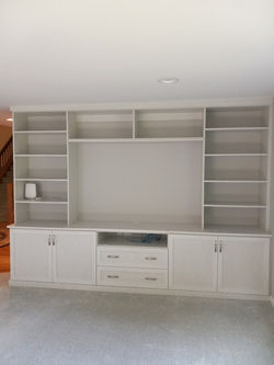 Living Room Built In - Winter Fun - Shaker