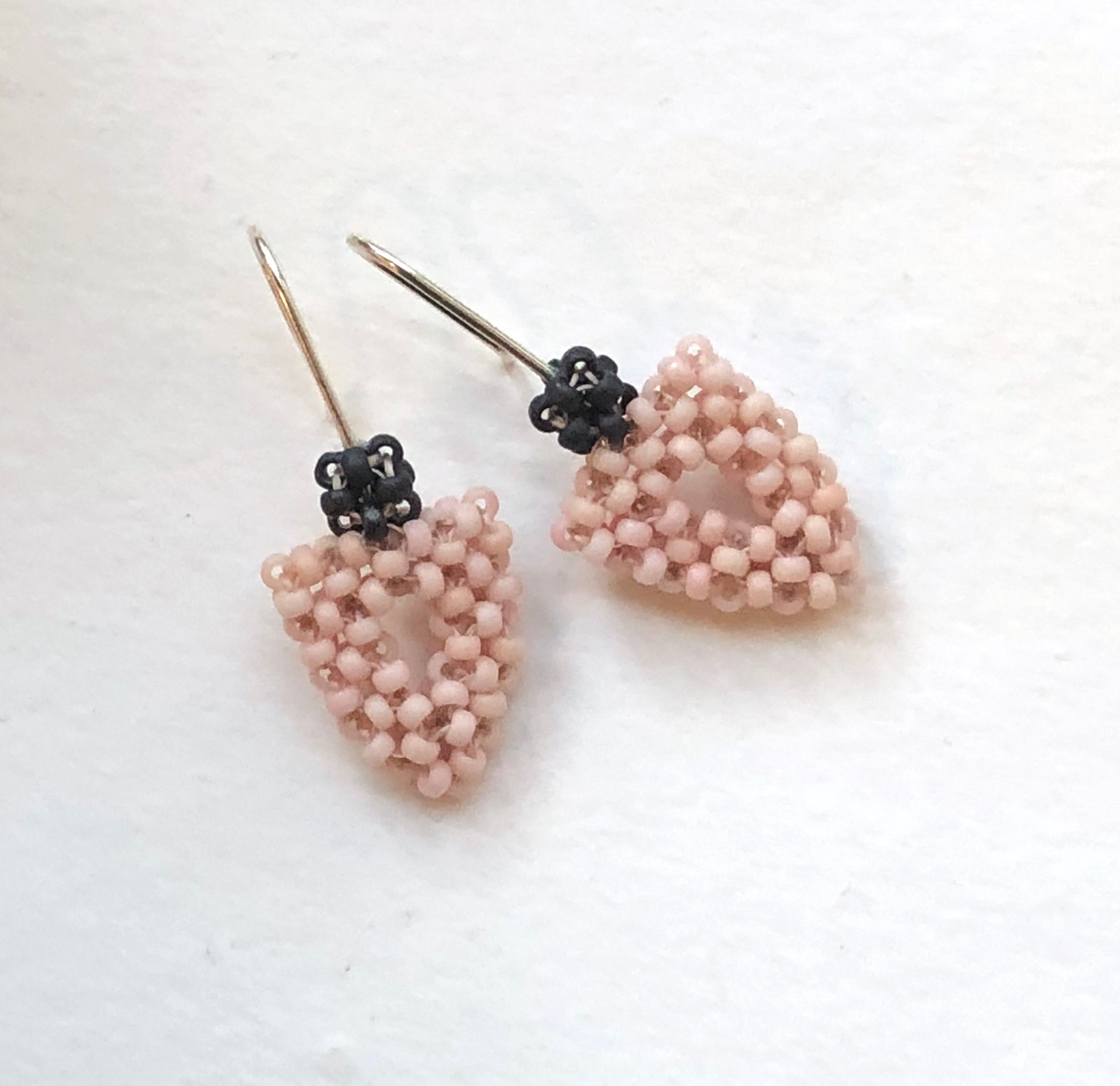 Arrowhead Earrings in Dusty Pink