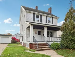 Bright and Welcoming Cleveland Home