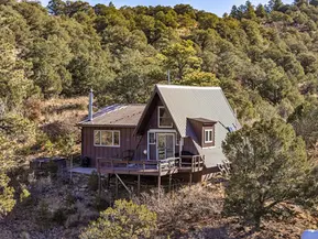 Secluded Cabin with Majestic Mountain Views
