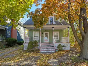 Charming Lansing Home