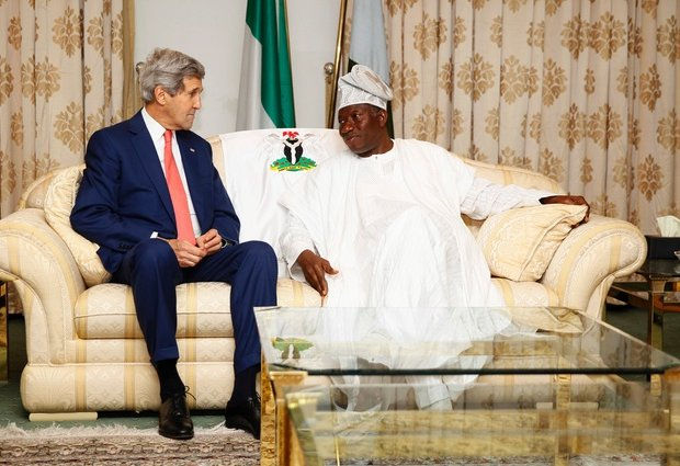 goodluck-jonathan-john-kerry.jpg