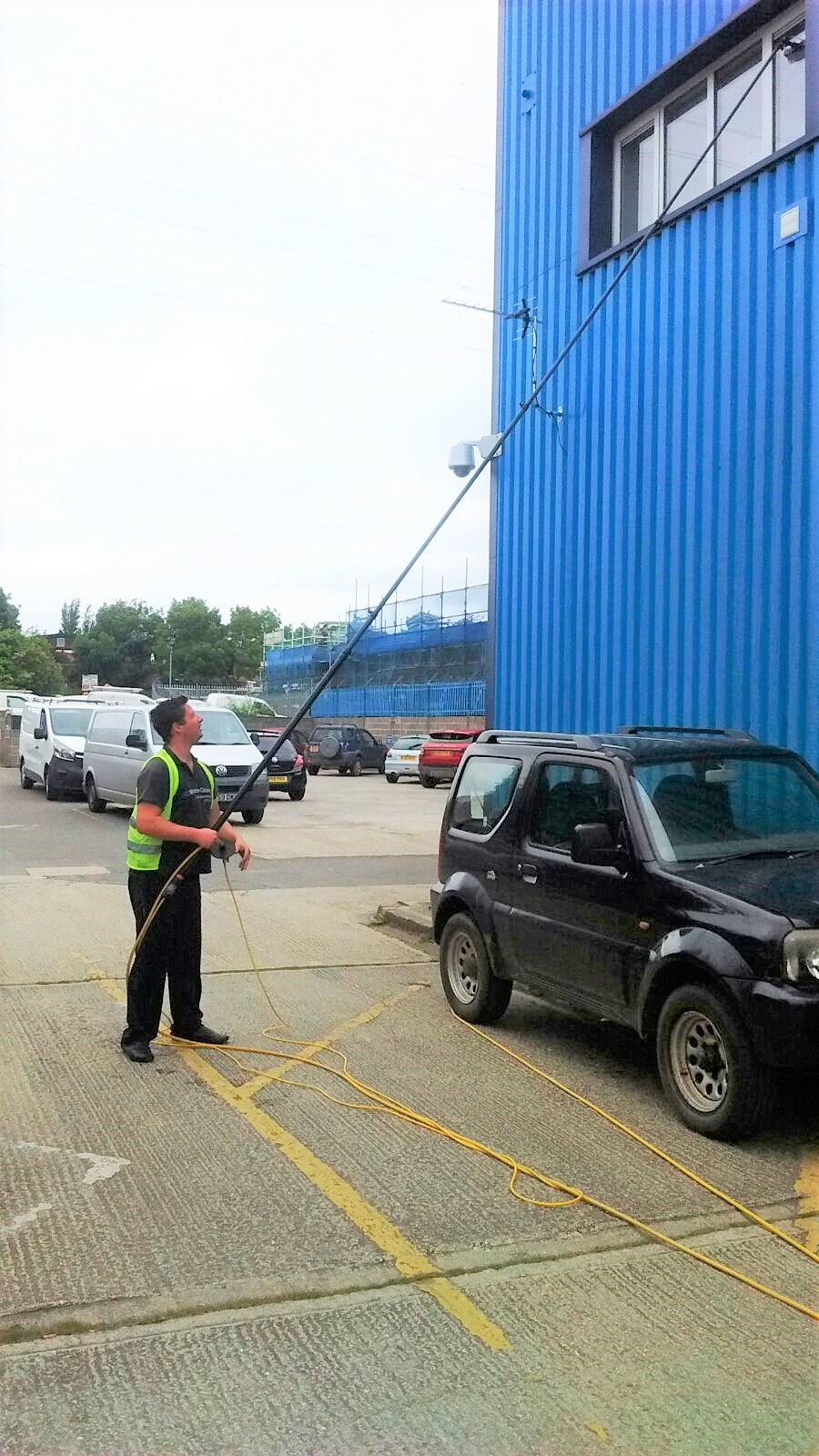 Commercial window cleaning