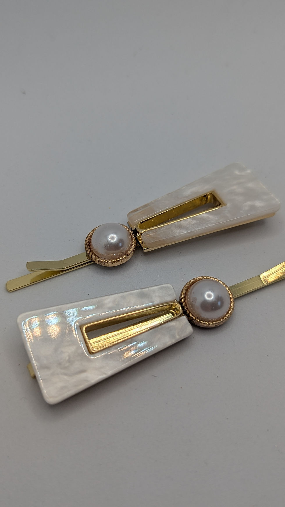 Thumbnail: Bahrain White