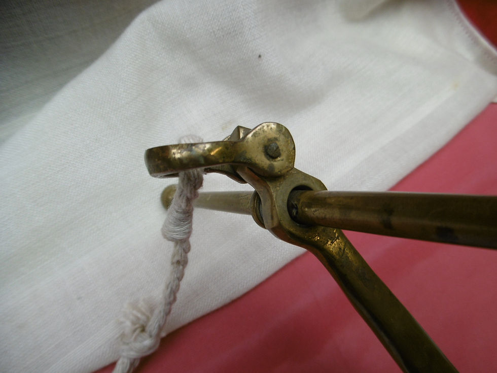 Thumbnail: Brass desk anchor