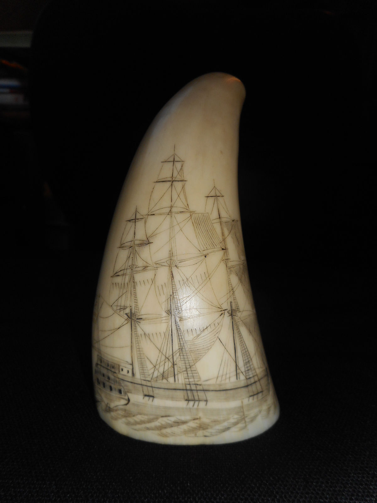 No.322 - Sailing ship whaletooth